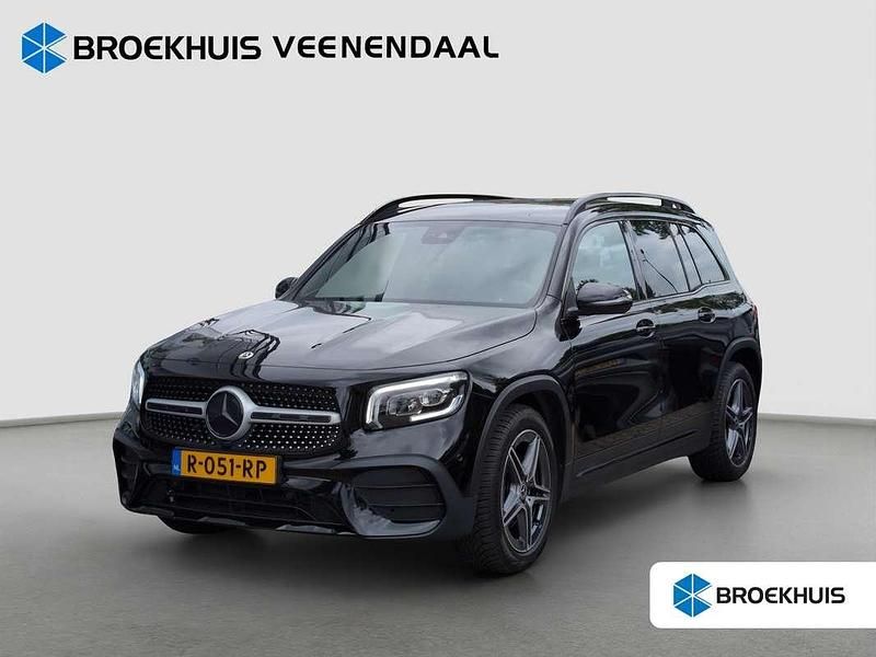 Zwart Gebruikt 2022 Mercedes GLB180 AMG SUV | € 39.900 (Eerlijke prijs) - Afbeelding 1/4