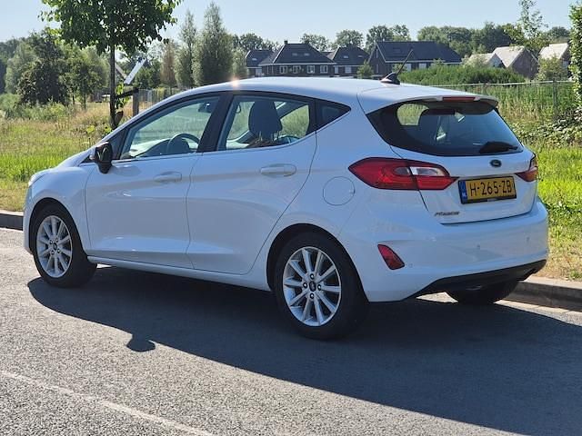 Occasion Ford Fiesta Titanium 2020 Wit (metallic) Hatchback