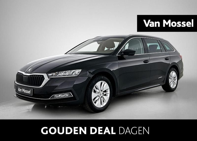 Zwart Gebruikt 2021 Skoda Octavia Ambition Stationwagen | € 21.900 (Iets duurder) - Afbeelding 1/4
