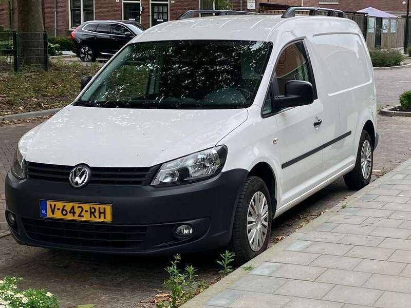 Wit Gebruikt 2011 VW Caddy Maxi MPV | € 10.000 - Afbeelding 1/4