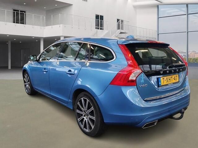 Occasion Volvo V60 Summum 215 PK (158 kW) 2014 Blauw Stationwagen