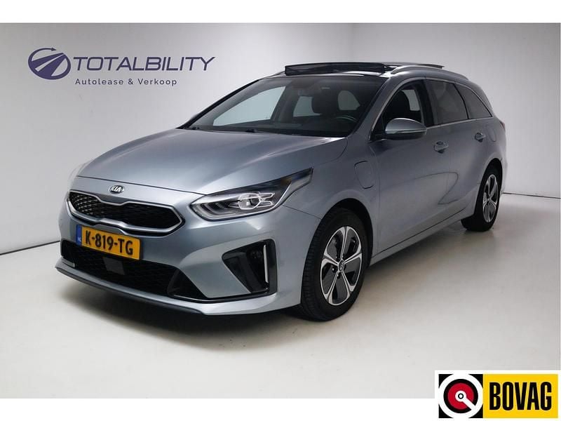Grijs Gebruikt 2021 Kia Ceed Stationwagen | € 20.950 (Eerlijke prijs) - Afbeelding 1/4