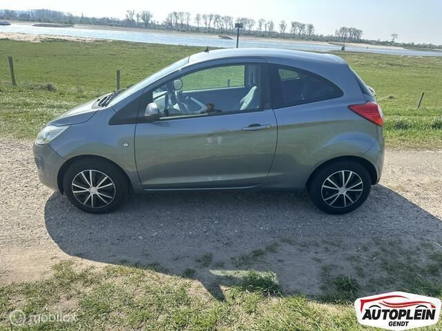 Grijs Gebruikt 2009 Ford Ka Trend Hatchback | € 2.450 (Iets duurder) - Afbeelding 1/4