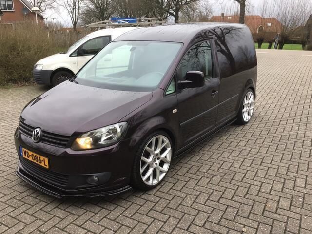 Paars Gebruikt 2013 VW Caddy MPV | € 10.950 - Afbeelding 1/4