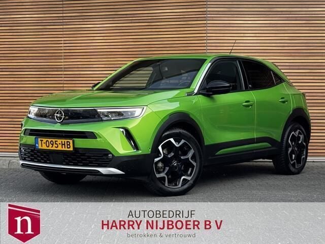 Groen, metallic lak Gebruikt 2021 Opel Mokka-e Elegance SUV | € 15.900 (Eerlijke prijs) - Afbeelding 1/4