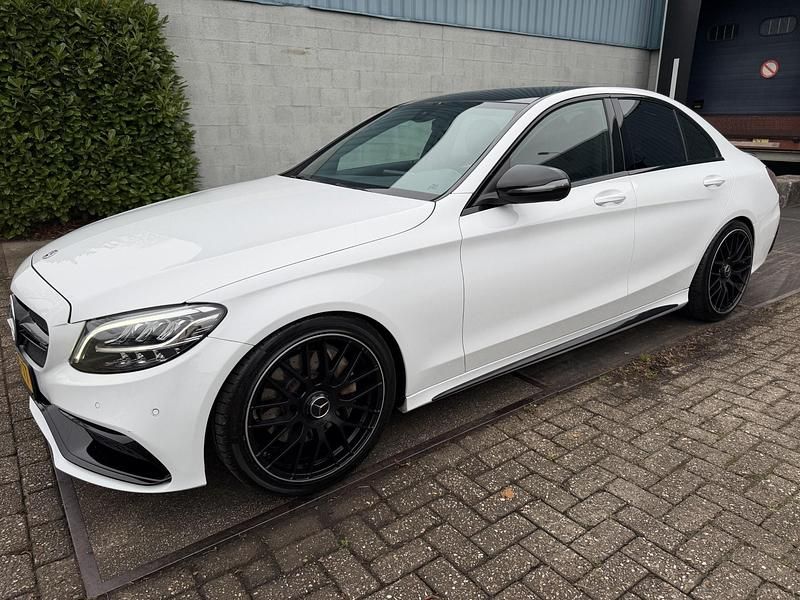 Wit Gebruikt 2019 Mercedes C180 Business Sedan | € 27.900 (Eerlijke prijs) - Afbeelding 1/4