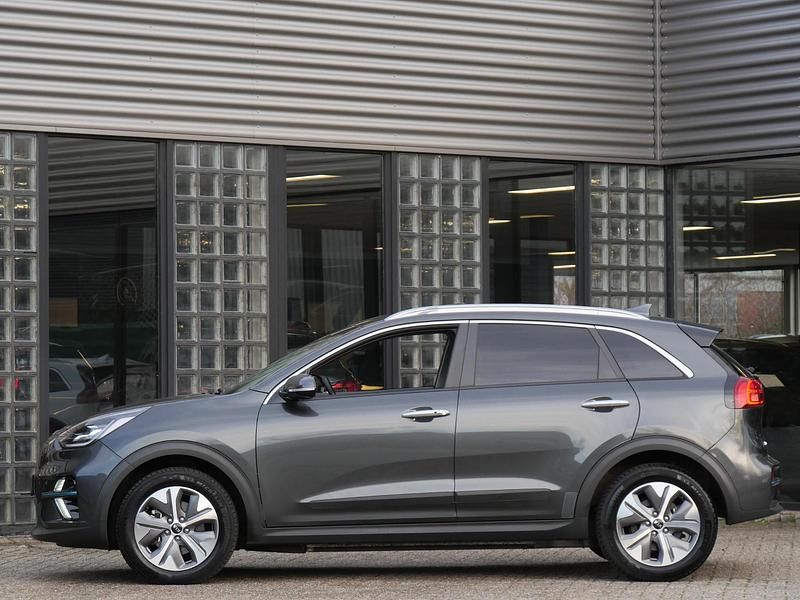 Occasion Kia e-Niro 150 kW (204 PK) 2022 Grijs SUV