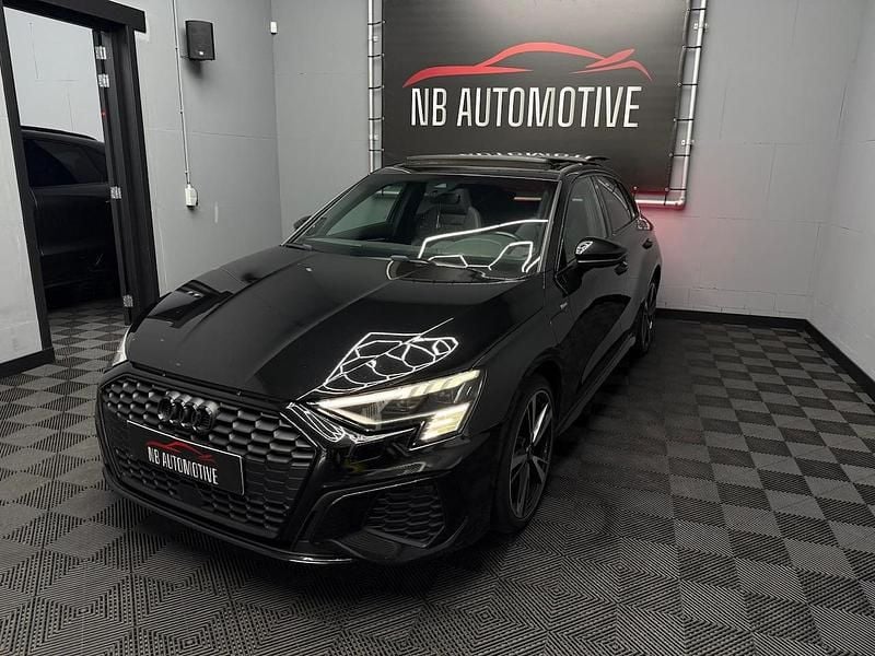 Zwart Gebruikt 2020 Audi A3 Sportback e-tron S-Line Hatchback | € 25.950 (Eerlijke prijs) - Afbeelding 1/4