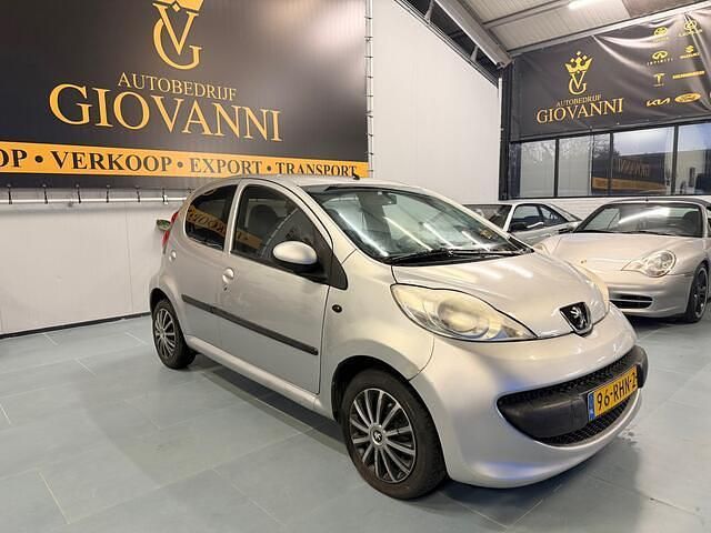 Occasion Peugeot 107 68 PK (50 kW) 2006 Grijs Hatchback