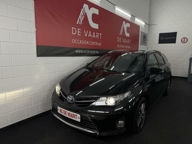 Occasion Toyota Auris 99 PK (72 kW) 2014 Zwart Hatchback