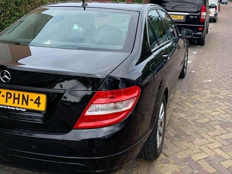 Occasion Mercedes C180 156 PK (114 kW) 2011 Zwart Sedan