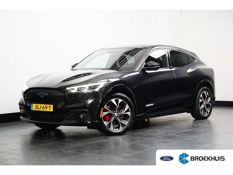 Grijs Gebruikt 2022 Ford Mustang Mach-E SUV | € 33.900 (Eerlijke prijs) - Afbeelding 1/4