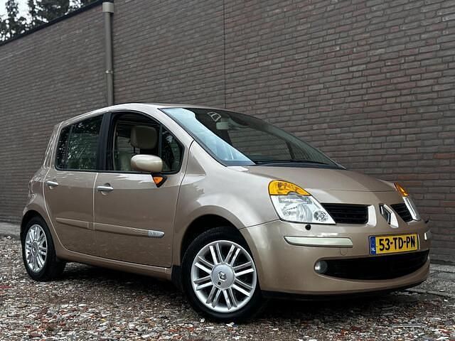 Occasion Renault Modus Initiale 112 PK (82 kW) 2006 Beige MPV