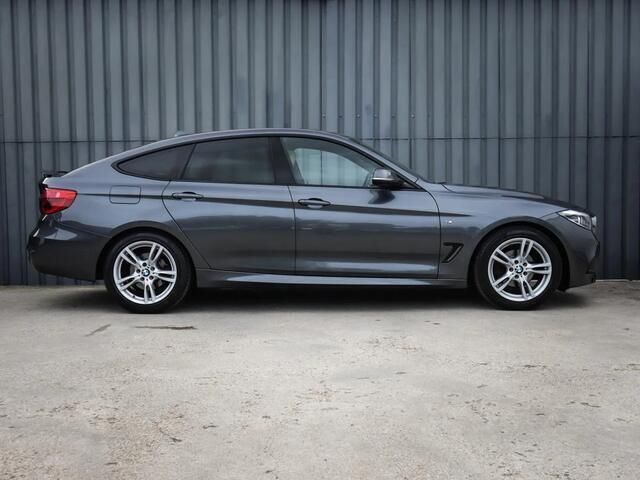 Occasion BMW 320 Executive 184 PK (135 kW) 2018 Grijs Hatchback