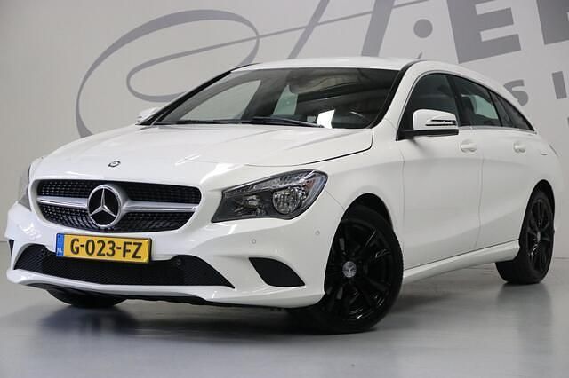 Wit Gebruikt 2015 Mercedes CLA180 Shooting Brake Stationwagen | € 12.950 (Goede deal) - Afbeelding 1/4