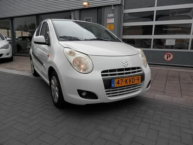 Wit Gebruikt 2010 Suzuki Alto Exclusive Hatchback | € 2.650 (Eerlijke prijs) - Afbeelding 1/4