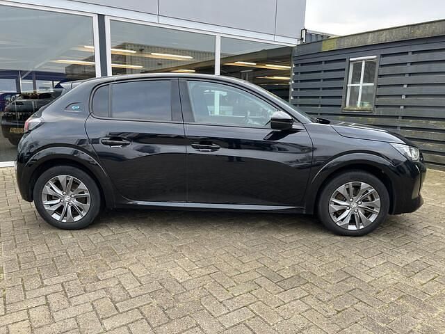 Occasion Peugeot e-208 Allure 100 kW (136 PK) 2020 Zwart Hatchback
