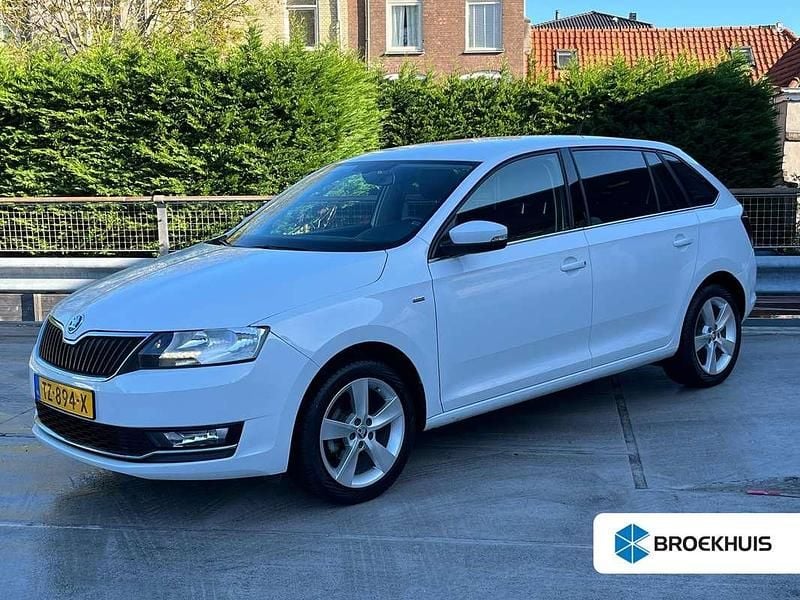 Wit Gebruikt 2018 Skoda Rapid Clever Hatchback | € 11.995 (Eerlijke prijs) - Afbeelding 1/4