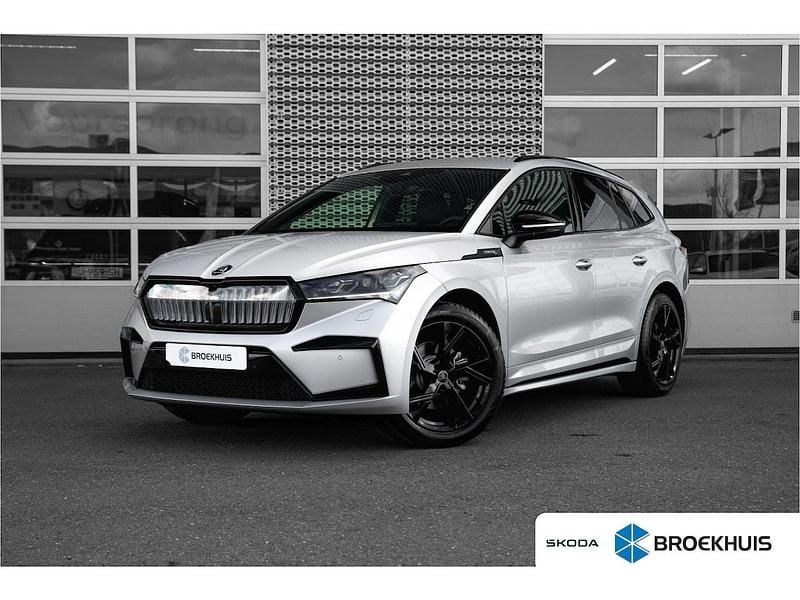 Grijs (metallic) Gebruikt 2024 Skoda Enyaq iV SportLine SUV | € 36.390 (Eerlijke prijs) - Afbeelding 1/4
