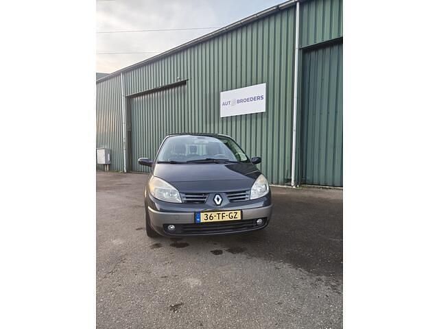 Occasion Renault Scénic II 112 PK (82 kW) 2006 Grijs MPV