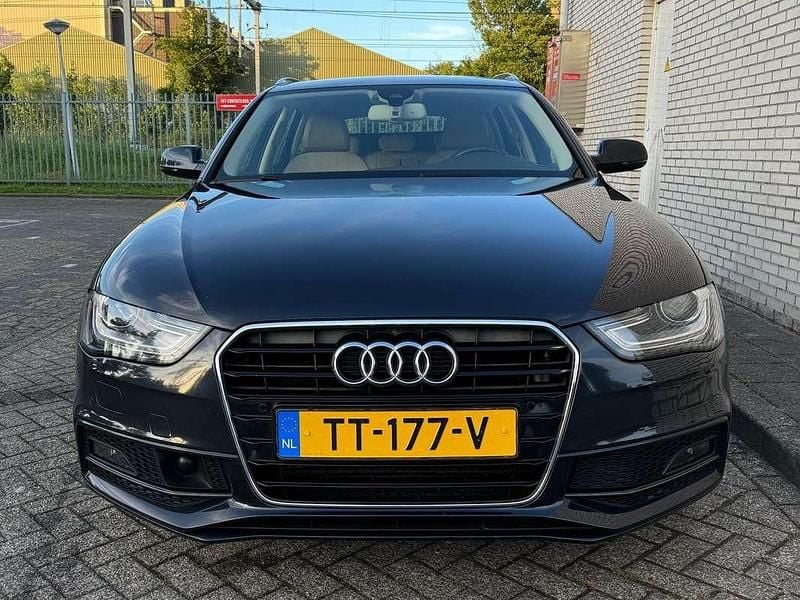 Blauw Gebruikt 2014 Audi A4 S-Line Stationwagen | € 11.750 (Goede deal) - Afbeelding 1/4