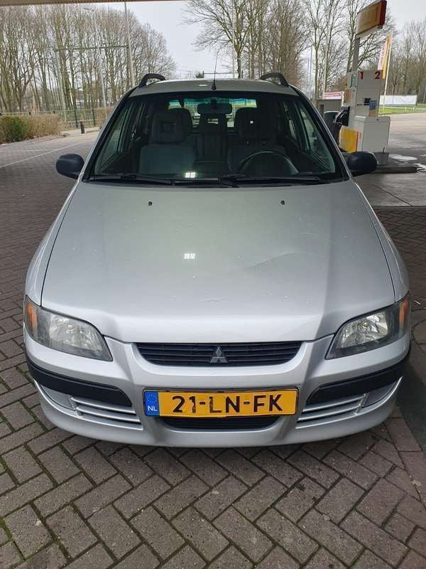 Zilver Gebruikt 2003 Mitsubishi Space Star MPV | € 1.100 (Eerlijke prijs) - Afbeelding 1/4