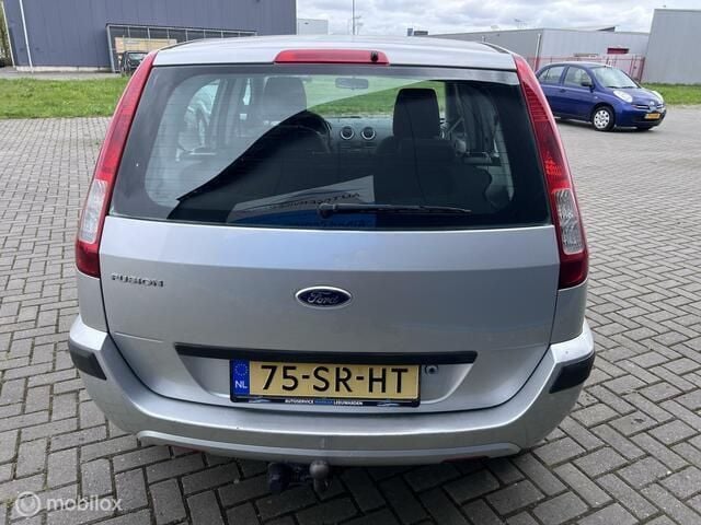 Occasion Ford Fusion 80 PK (58 kW) 2006 Grijs MPV