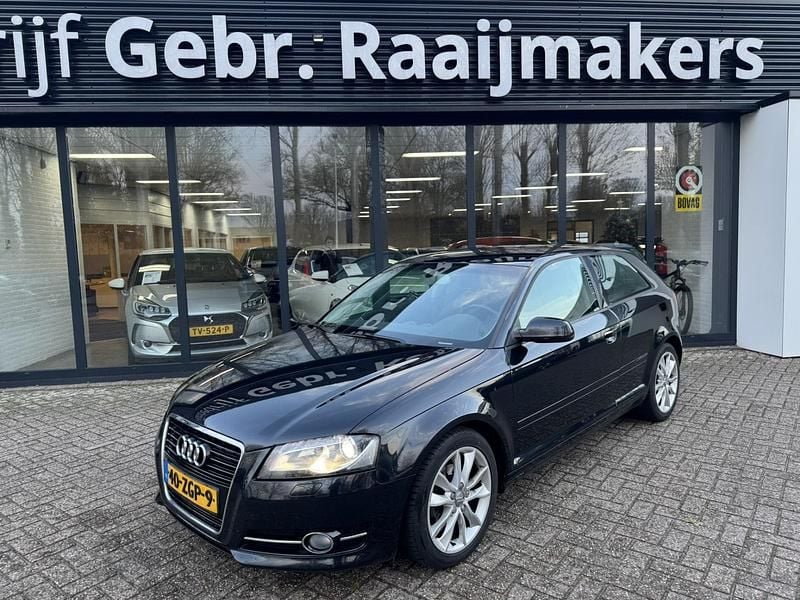 Zwart Gebruikt 2012 Audi A3 Ambition Hatchback | € 3.900 (Goede deal) - Afbeelding 1/4