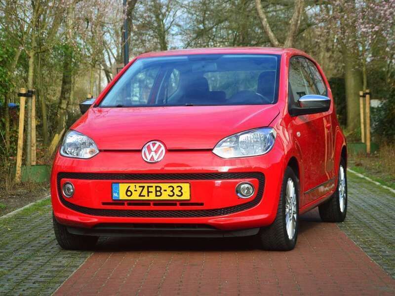 Rood Gebruikt 2012 VW up! Hatchback | € 4.600 (Goede deal) - Afbeelding 1/4