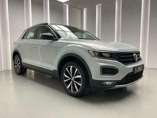 Grijs Gebruikt 2017 VW T-Roc SUV | € 19.950 - Afbeelding 1/4