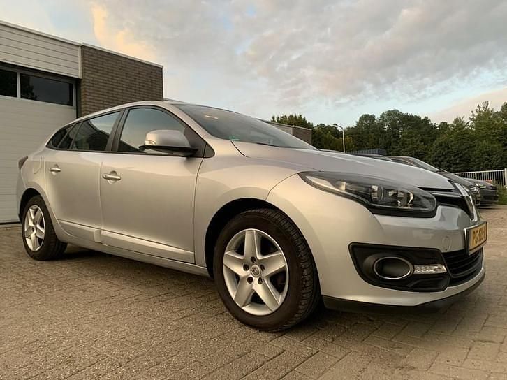 Gebruikt 2015 Renault Mégane III Expression Stationwagen | € 5.750 (Eerlijke prijs) - Afbeelding 1/4