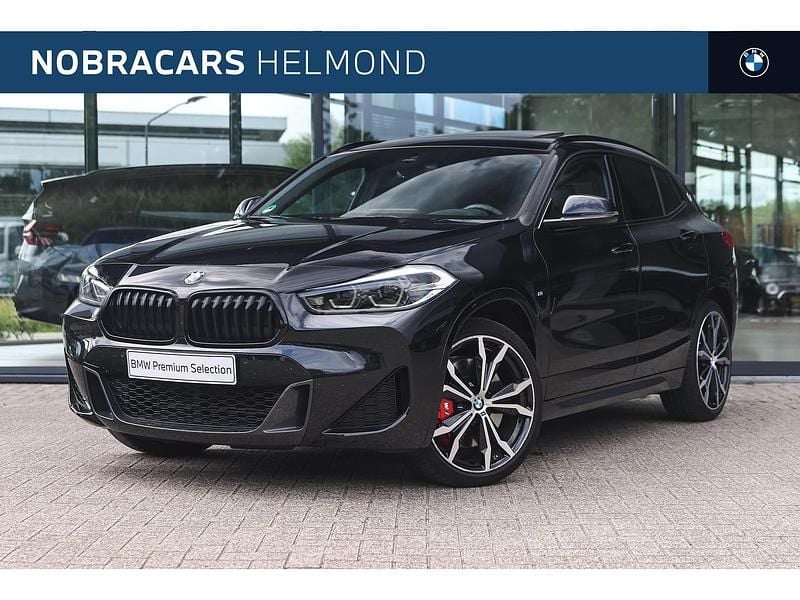 Zwart Gebruikt 2023 BMW X2 Executive SUV | € 40.950 (Duur) - Afbeelding 1/4