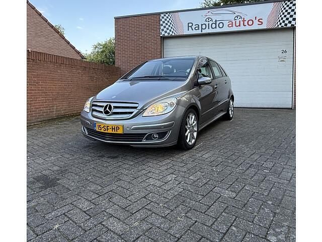 Grijs Gebruikt 2005 Mercedes B200 MPV | € 4.999 (Eerlijke prijs) - Afbeelding 1/4