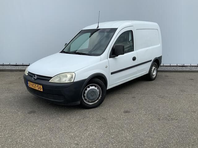 Wit Gebruikt 2010 Opel Combo Selection MPV | € 1.950 (Eerlijke prijs) - Afbeelding 1/4