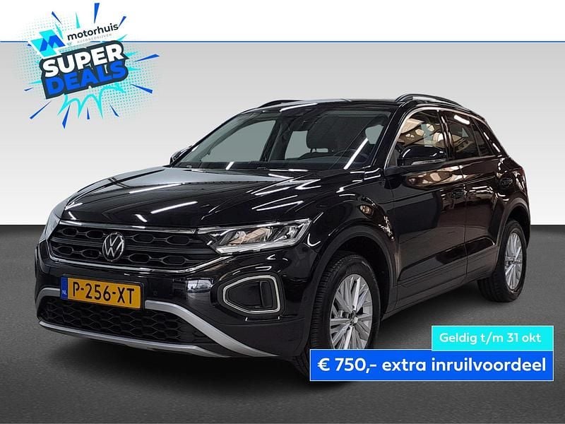 Zwart Gebruikt 2022 VW T-Roc Style SUV | € 25.940 (Goede deal) - Afbeelding 1/4