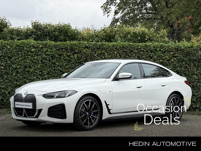 Wit Occasion 2025 BMW i4 M Sport Sedan | € 54.895 (Duur) - Afbeelding 1/3