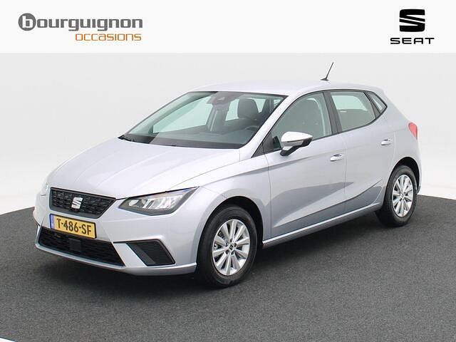 Grijs Gebruikt 2023 Seat Ibiza Style Hatchback | € 17.450 (Eerlijke prijs) - Afbeelding 1/4