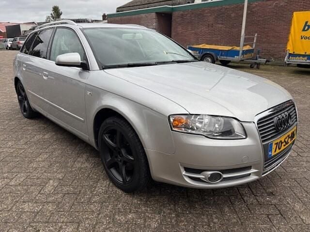 Occasion Audi A4 Business 131 PK (96 kW) 2006 Grijs (metallic) Stationwagen
