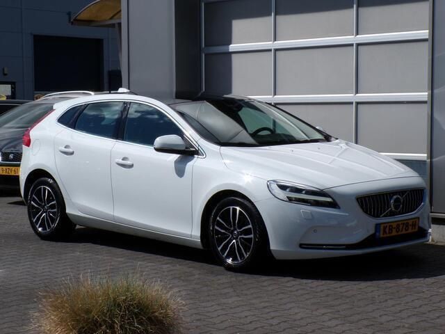 Wit Gebruikt 2016 Volvo V40 Stationwagen | € 11.950 (Eerlijke prijs) - Afbeelding 1/4