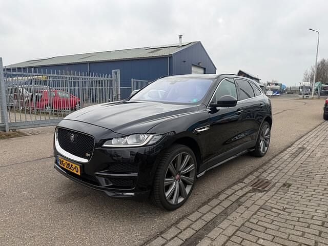 Occasion Jaguar F-Pace Portfolio 301 PK (221 kW) 2017 Zwart SUV