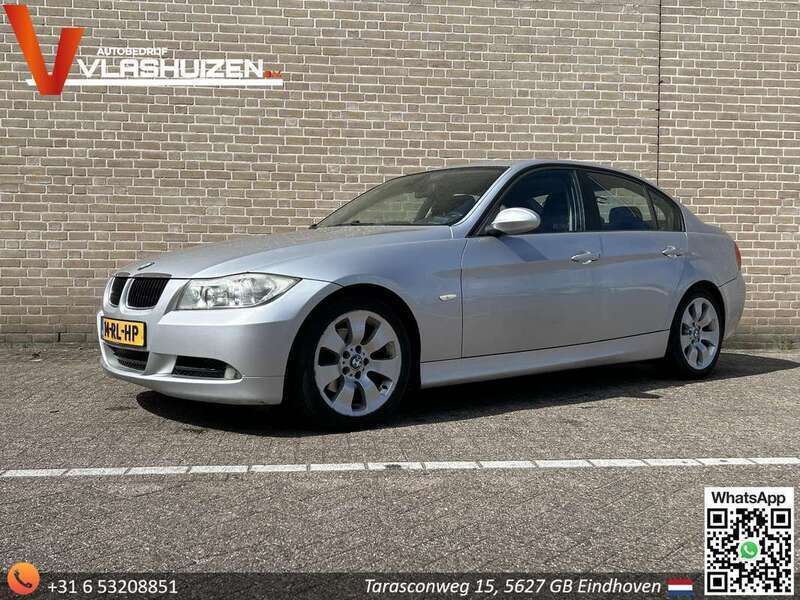 Grijs, metallic lak Gebruikt 2005 BMW 320 Executive Sedan | € 1.950 - Afbeelding 1/4