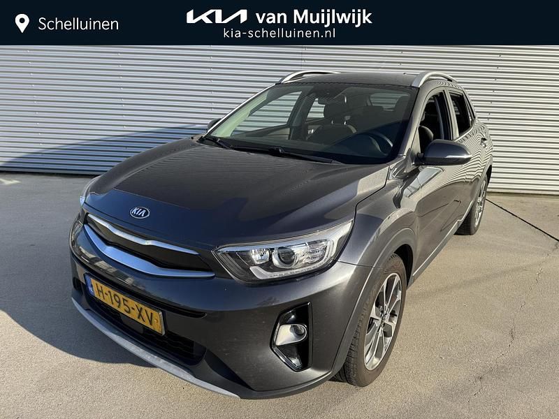 Grijs Occasion 2020 Kia Stonic SUV | € 13.900 (Eerlijke prijs) - Afbeelding 1/4
