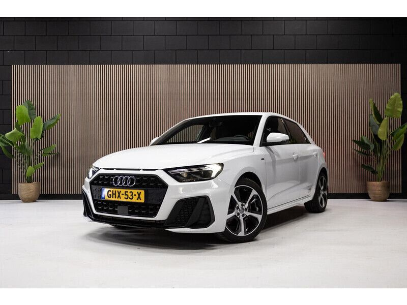 Wit Gebruikt 2019 Audi A1 Edition .1 Hatchback | € 26.950 (Super prijs) - Afbeelding 1/4