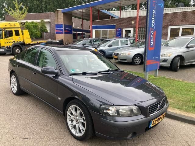 Grijs Gebruikt 2001 Volvo S60 Sedan | € 1.650 - Afbeelding 1/4