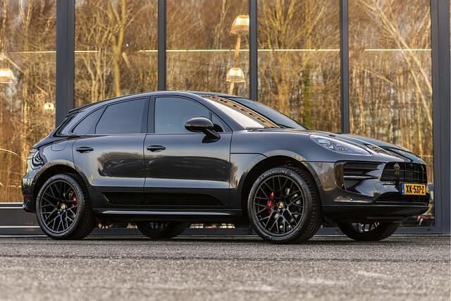 Grijs Occasion 2019 Porsche Macan Sport SUV | € 44.950 (Eerlijke prijs) - Afbeelding 1/4