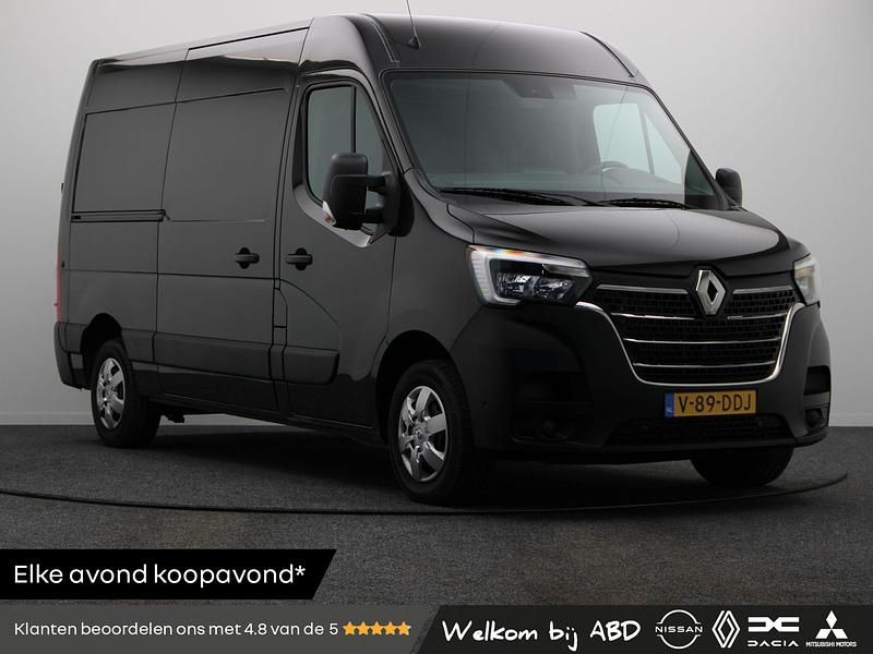 Zwart Occasion 2024 Renault Master Van | € 26.440 (Goede deal) - Afbeelding 1/3