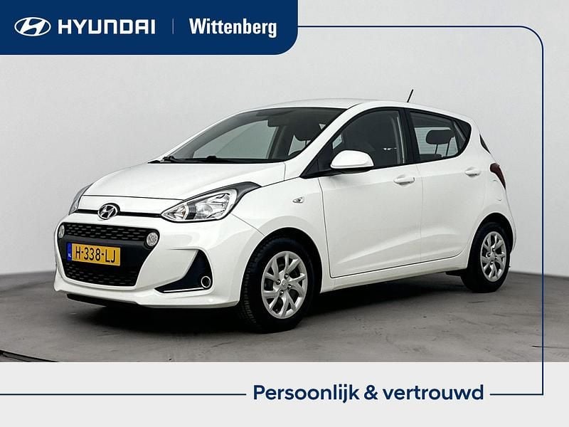 Wit Gebruikt 2020 Hyundai i10 Comfort Hatchback | € 13.900 (Eerlijke prijs) - Afbeelding 1/4