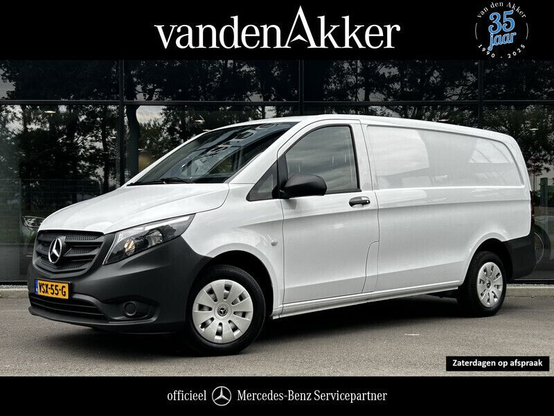 Wit Gebruikt 2023 Mercedes Vito MPV | € 24.500 (Eerlijke prijs) - Afbeelding 1/4