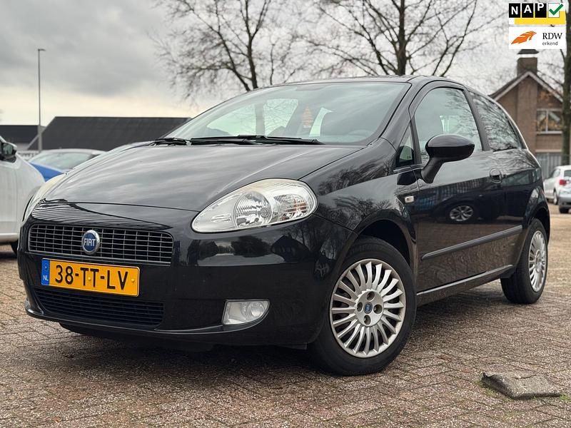 Zwart Gebruikt 2007 Fiat Punto Dynamic Hatchback | € 1.699 (Eerlijke prijs) - Afbeelding 1/4