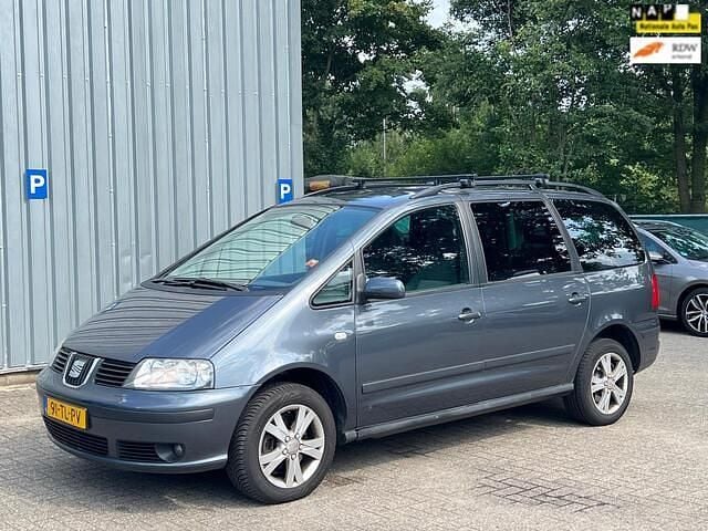 Grijs Gebruikt 2006 Seat Alhambra MPV | € 2.250 (Goede deal) - Afbeelding 1/4